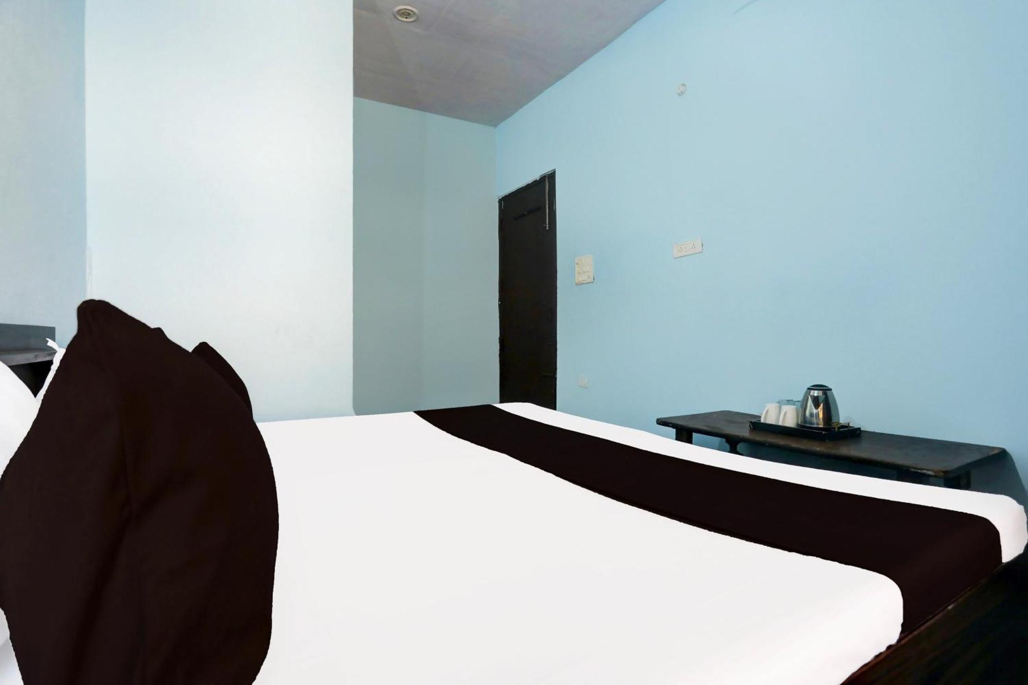 Spot On New Diamond Guest House Rudrapur Ngoại thất bức ảnh